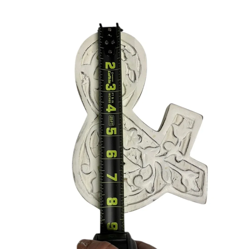 Nicole Miller‎ Home Decor Ampersand Wall Art Hanging Floral Carved Wood
